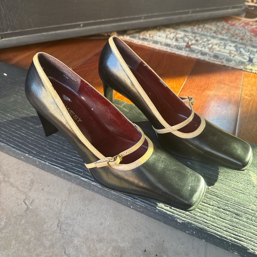 Nine West Black and Tan Heels